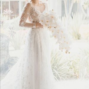 Galia Lahav dress. G-408. Size 2 worn once. No damage to the dress.